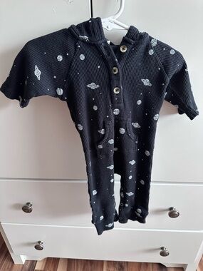 kate quinn Black Long-Sleeve Hooded One-Piece with White Planet Print